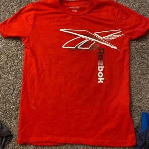 Boys Reebok size 10/12 tshirt